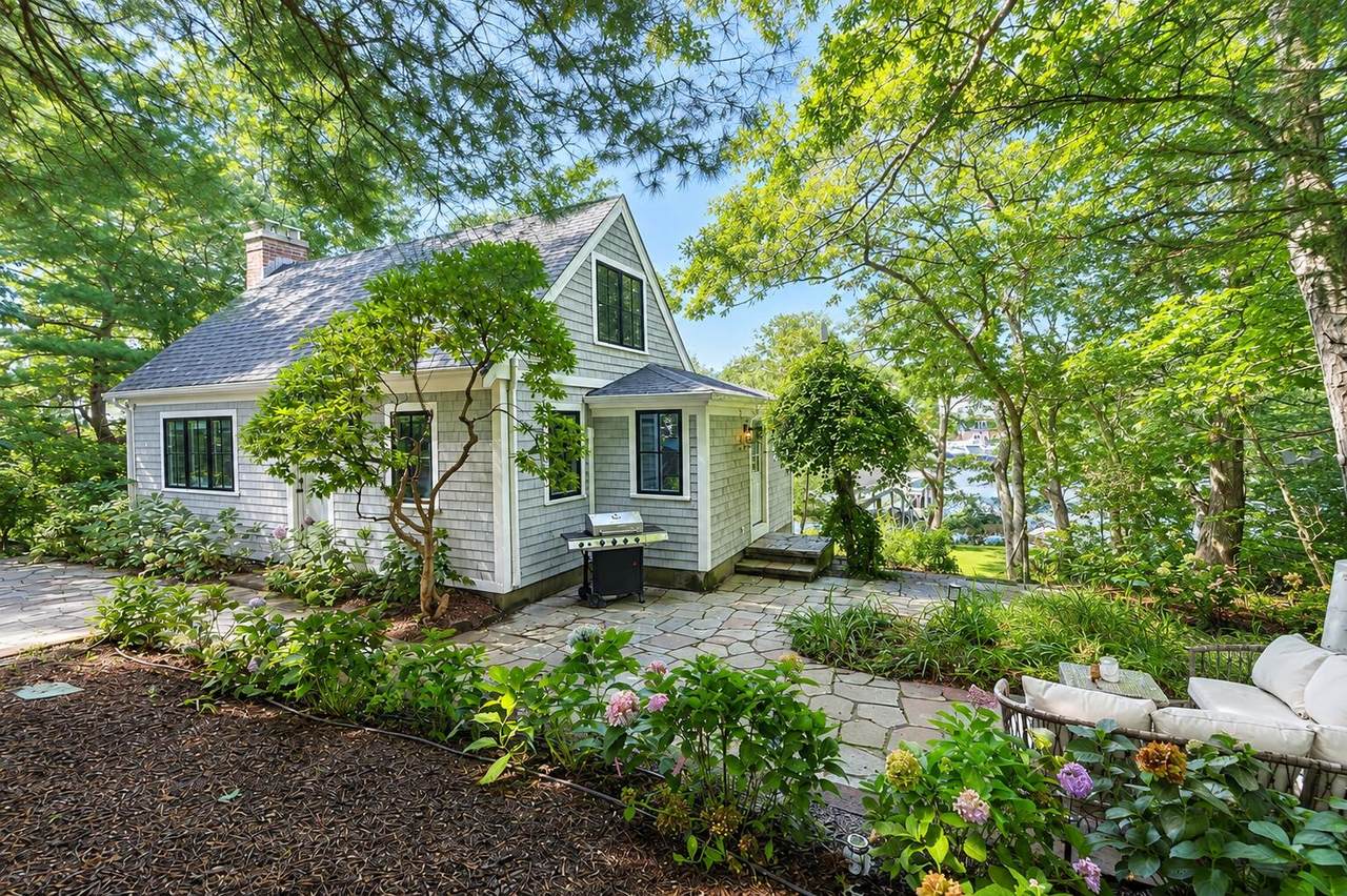 https://bt-photos.global.ssl.fastly.net/capecod/1280_boomver_1_22604351-2.jpg