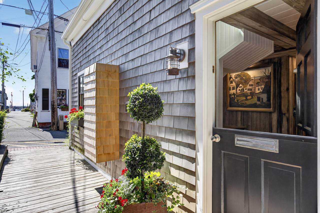 https://bt-photos.global.ssl.fastly.net/capecod/1280_boomver_1_22604435-2.jpg