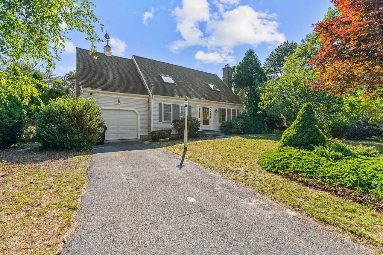 32 Wintergreen Road - Photo 1