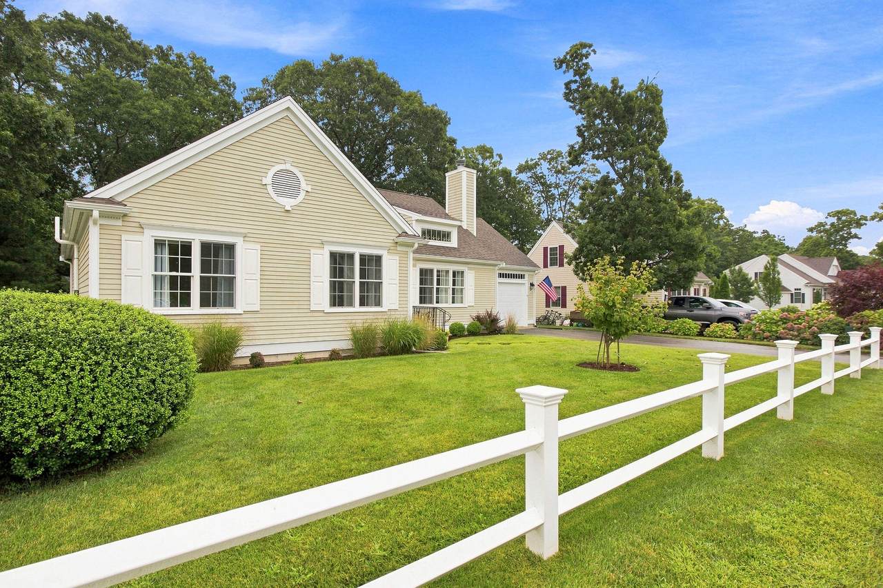 https://bt-photos.global.ssl.fastly.net/capecod/1280_boomver_1_22604508-2.jpg