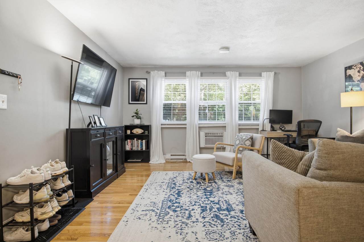 https://bt-photos.global.ssl.fastly.net/capecod/1280_boomver_1_22604528-2.jpg
