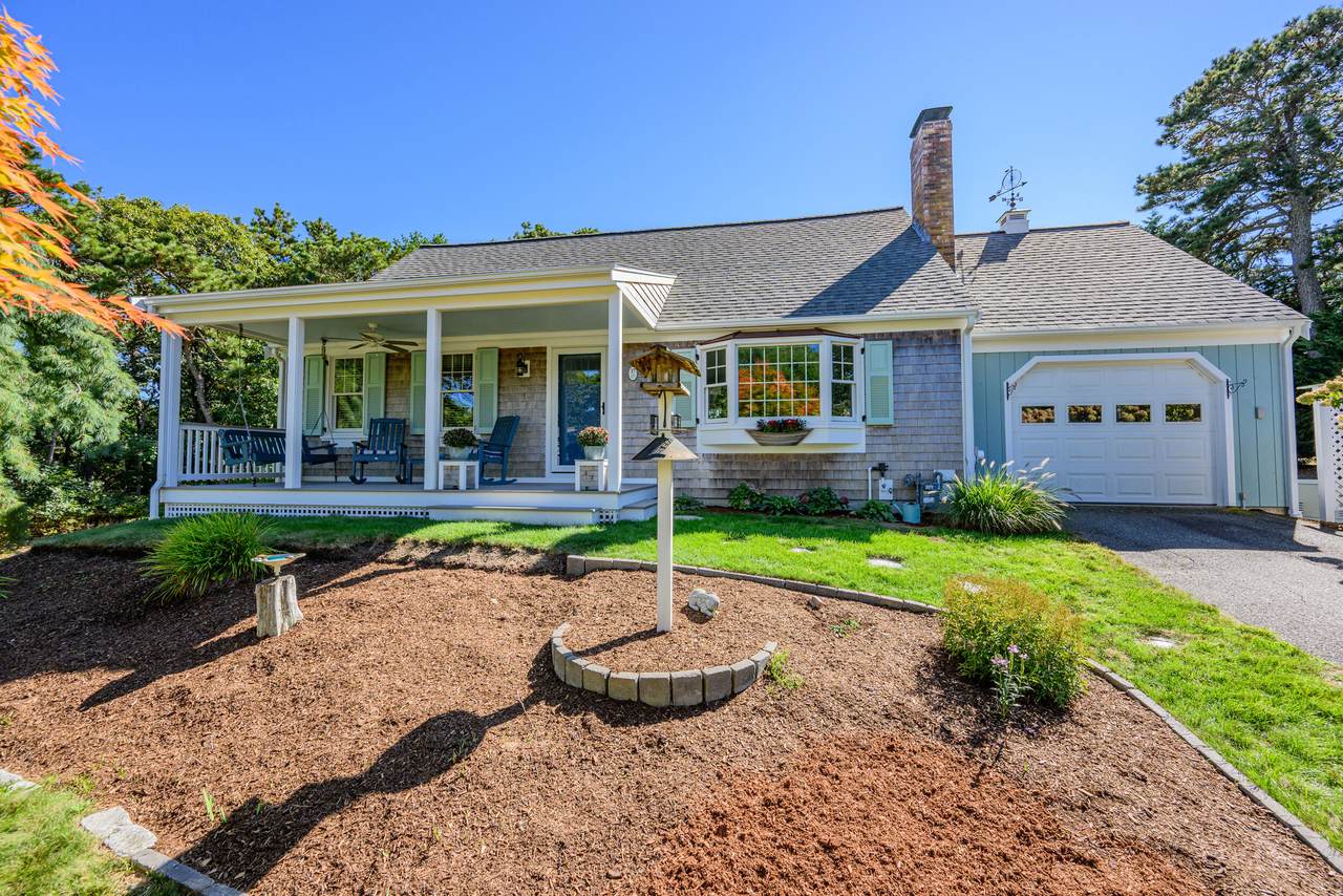 37 Glenwood Drive - Photo 1