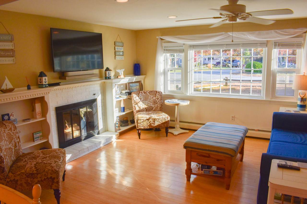 https://bt-photos.global.ssl.fastly.net/capecod/1280_boomver_1_22604542-2.jpg