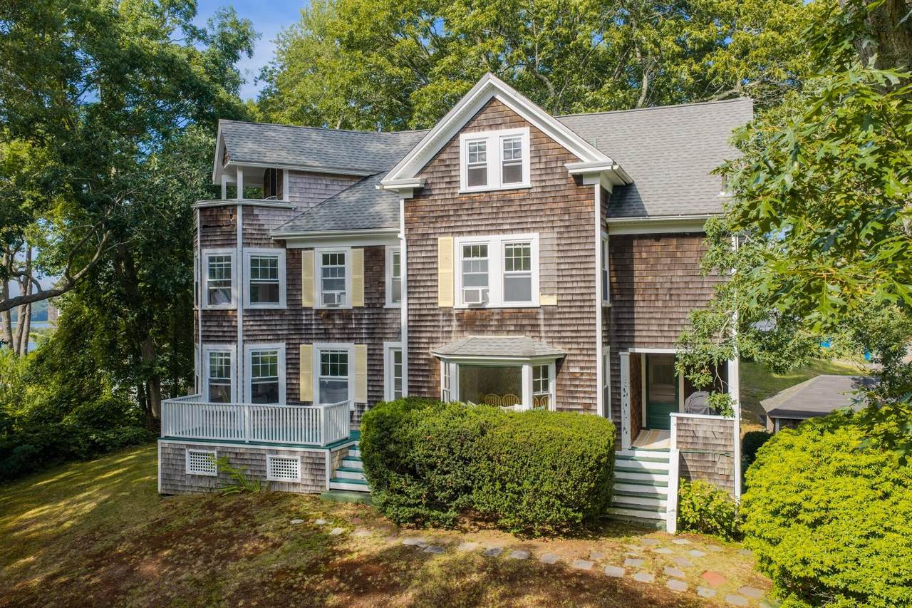 34 Pequossett Avenue - Photo 1