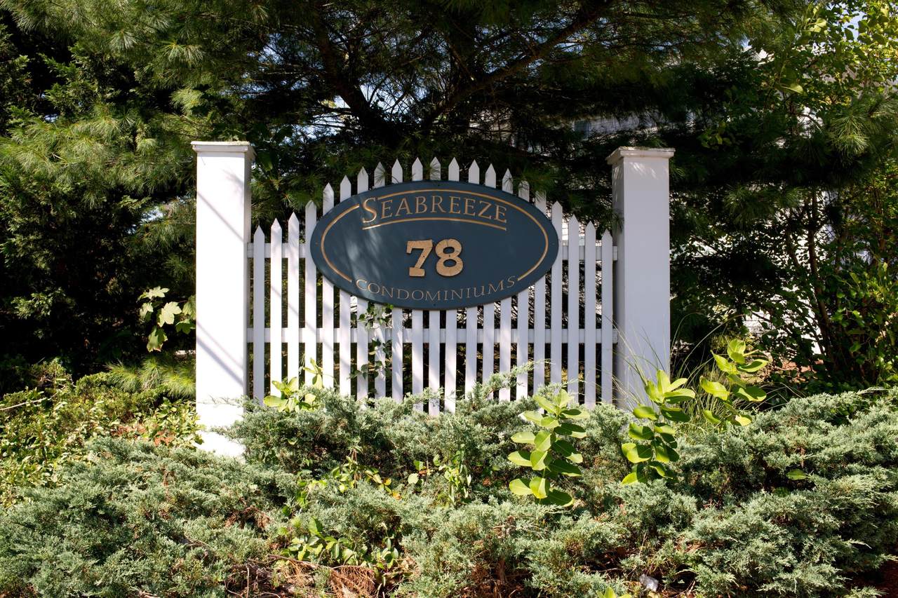 78 Center Street - Photo 1