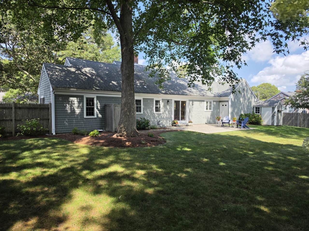 https://bt-photos.global.ssl.fastly.net/capecod/1280_boomver_1_22604637-2.jpg