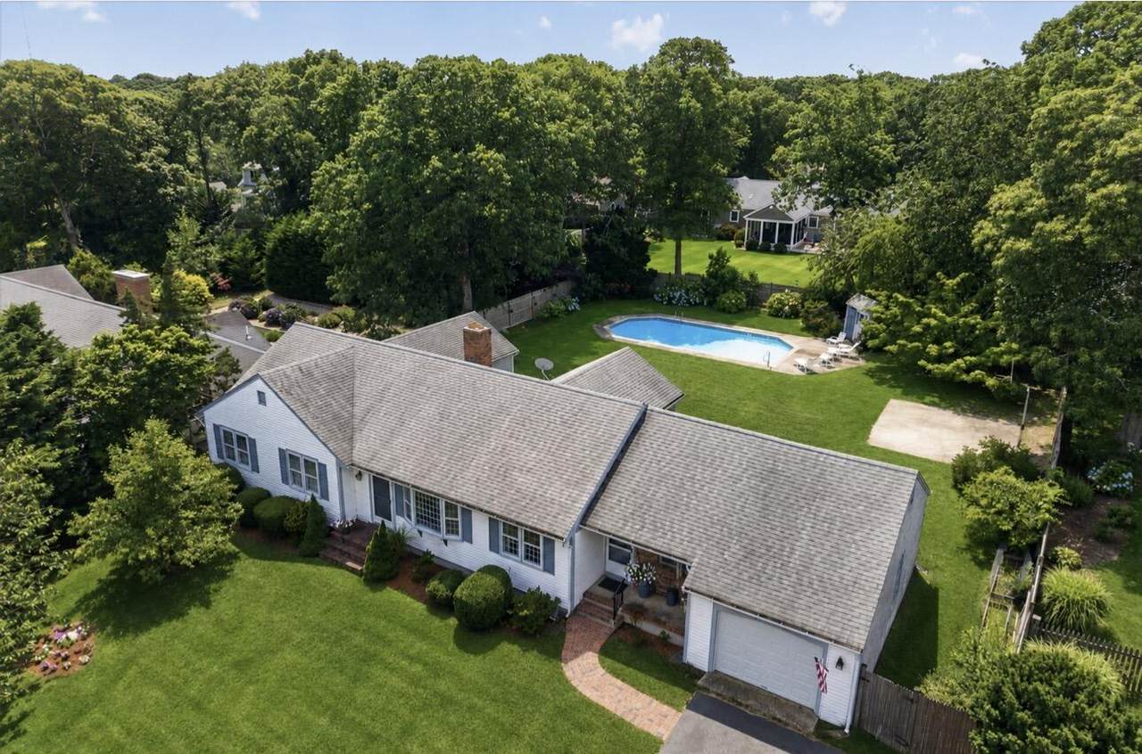 21 Clearview Drive - Photo 1