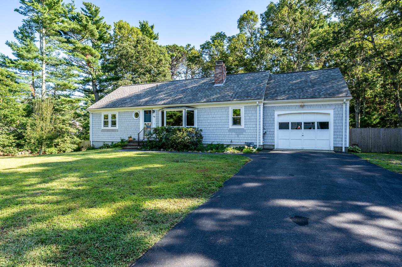 382 Mariner Circle - Photo 1
