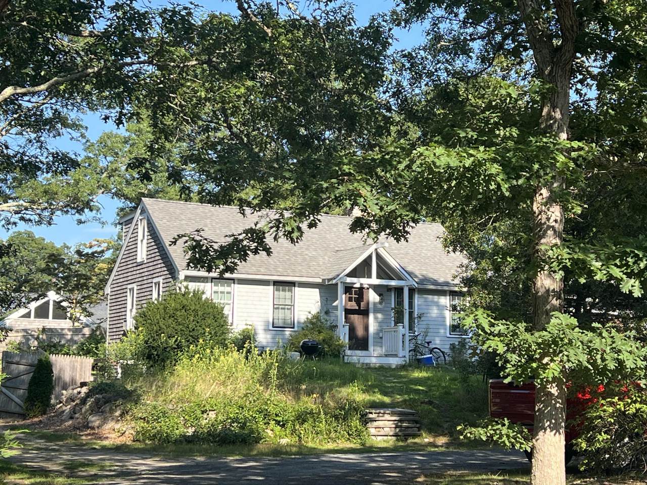 413 West Yarmouth Road - Photo 1