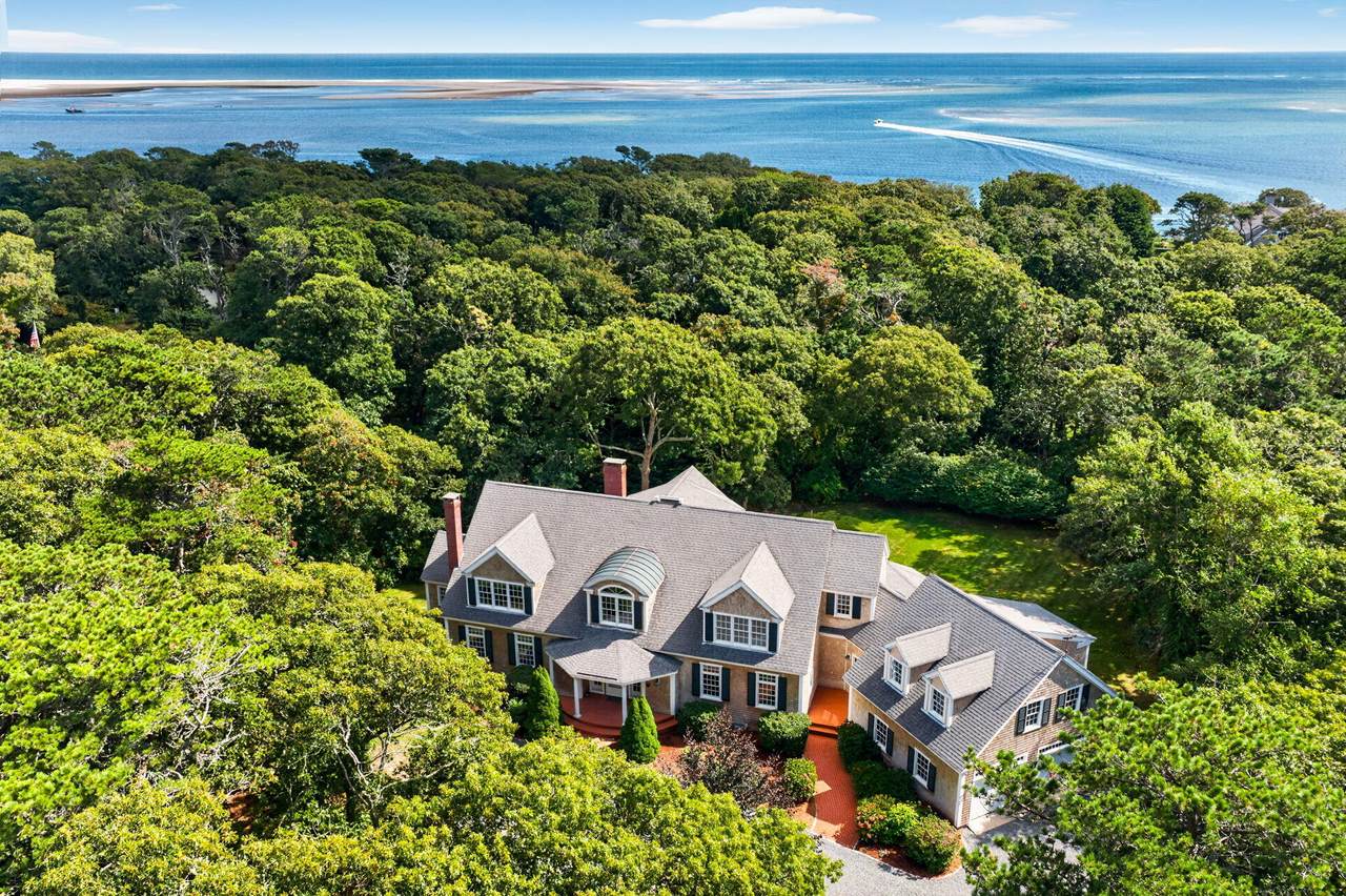 169 Tisquantum Road - Photo 1