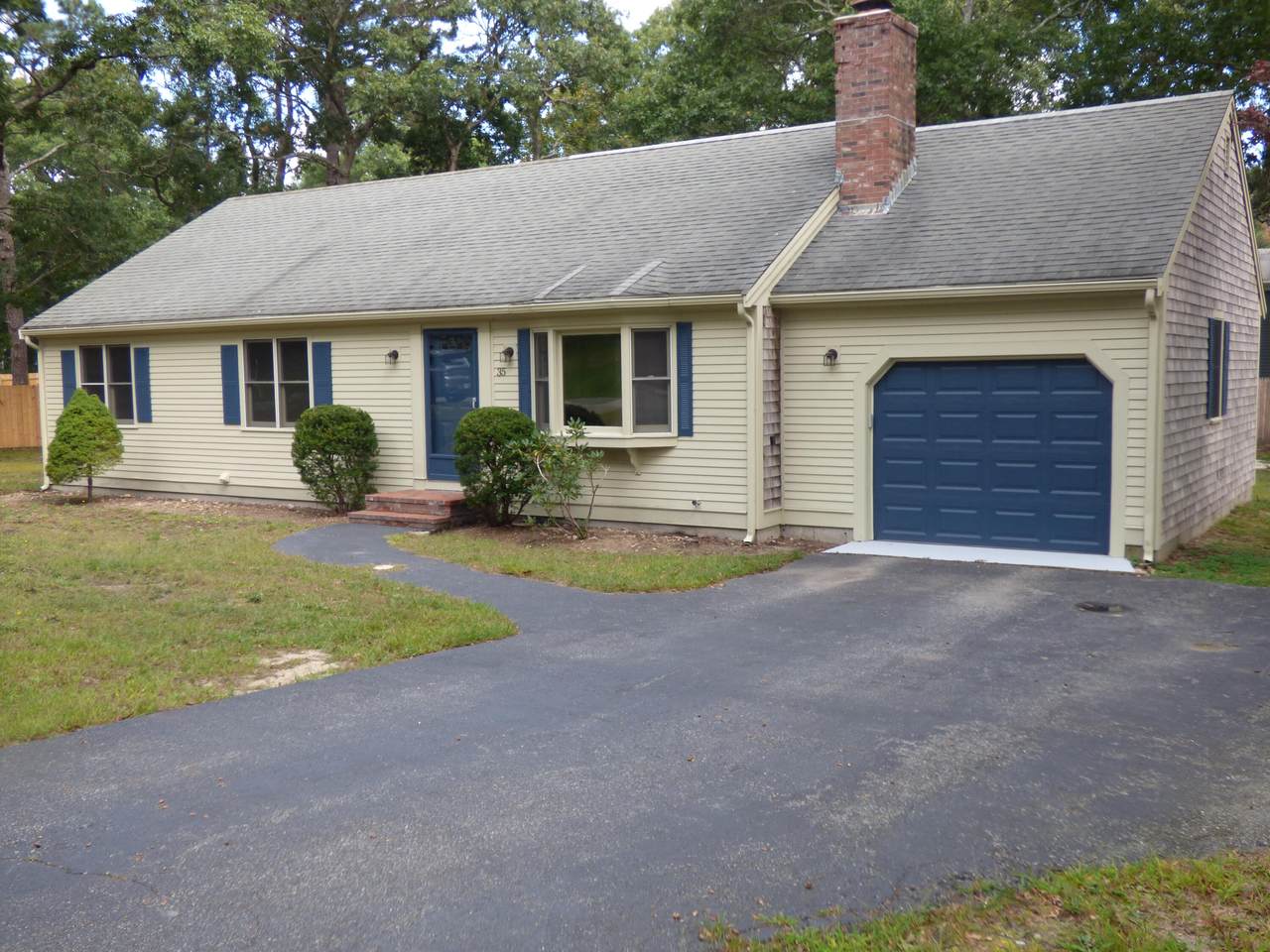 35 Pequot Road - Photo 1