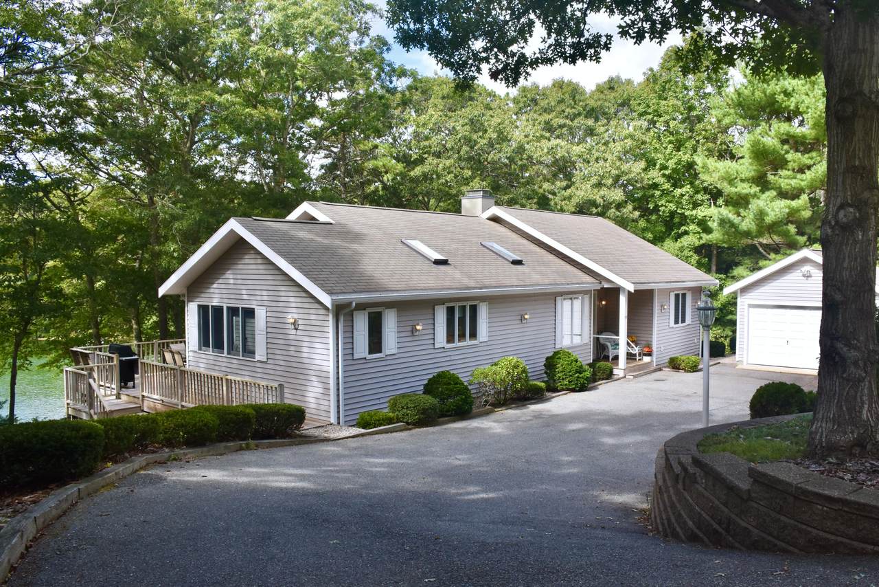 195 Lake Shore Drive - Photo 1