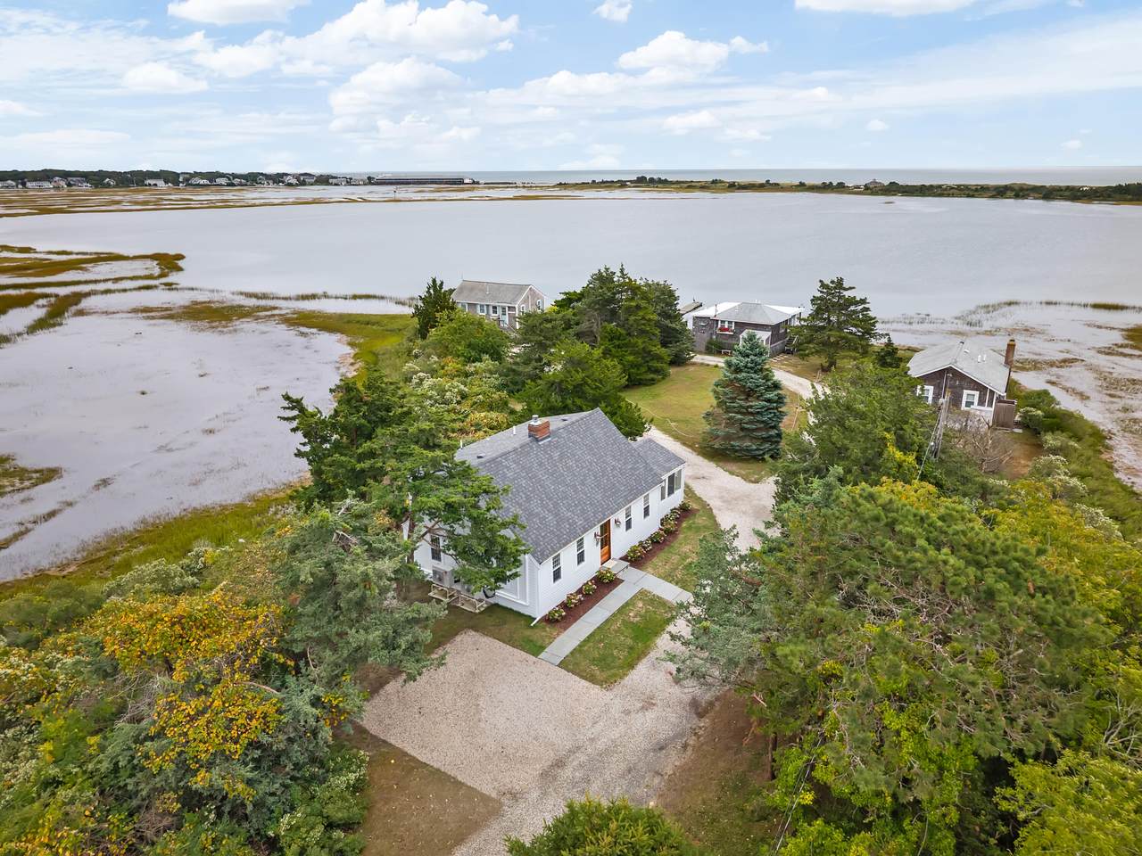 184 South Sea Avenue - Photo 1