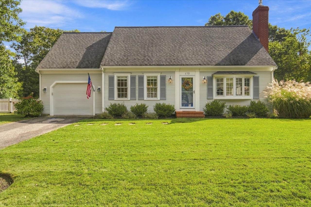 172 Oxford Drive - Photo 1