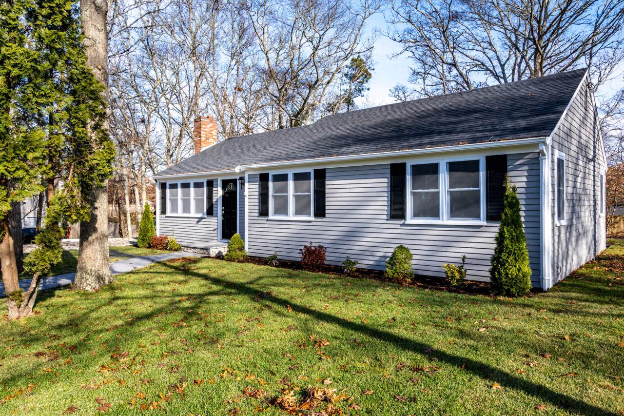 37 Cambridge Drive - Photo 1
