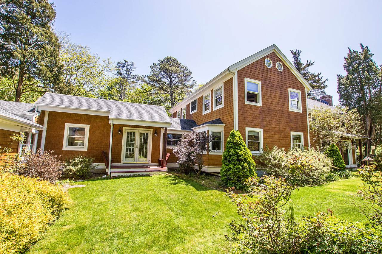 144 Sippewissett Road - Photo 1