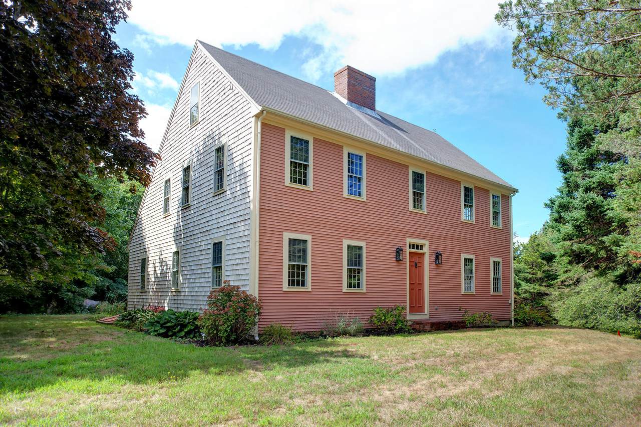 73 Keveney Lane - Photo 1