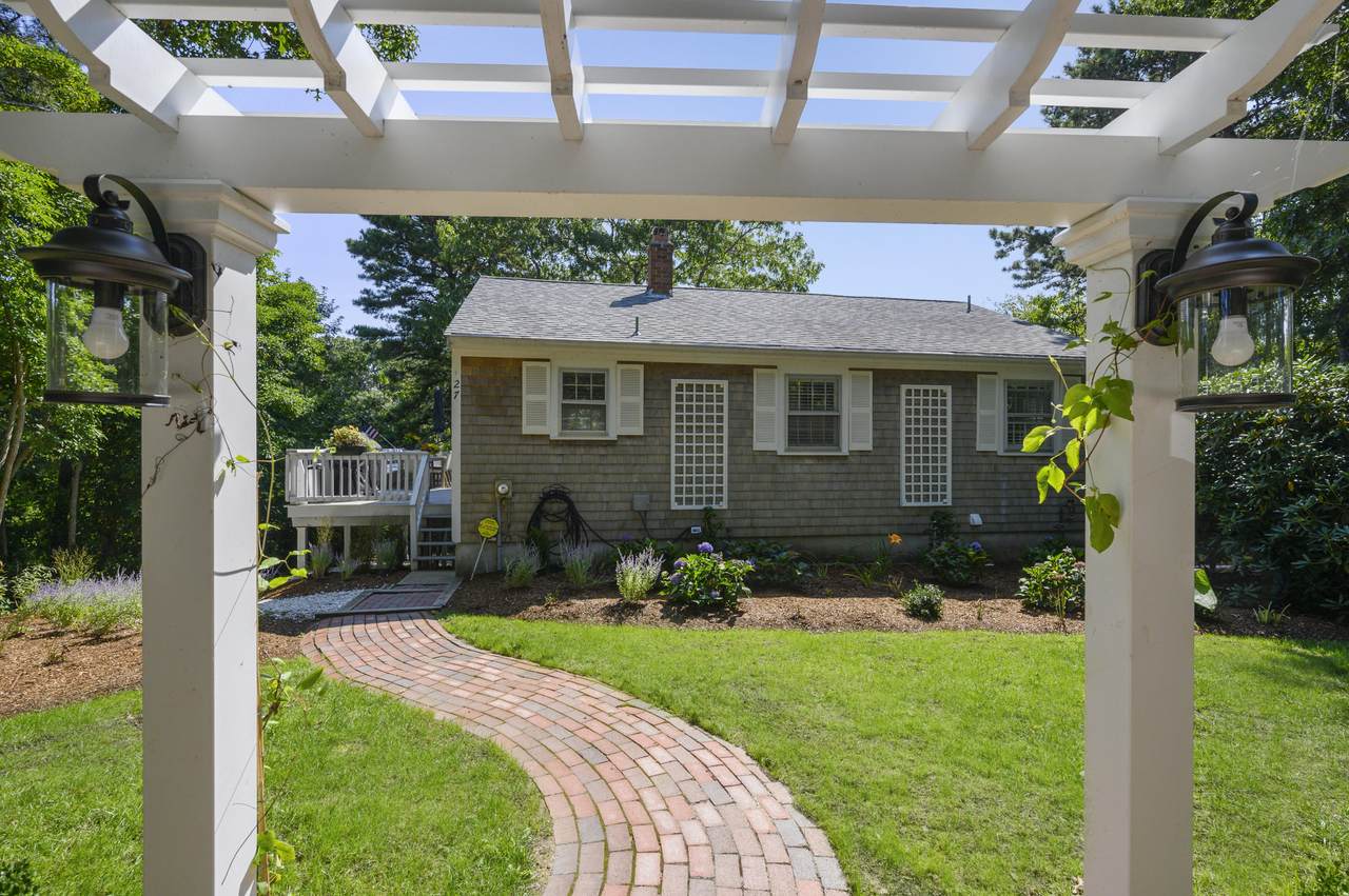 27 Uncatena Road - Photo 1