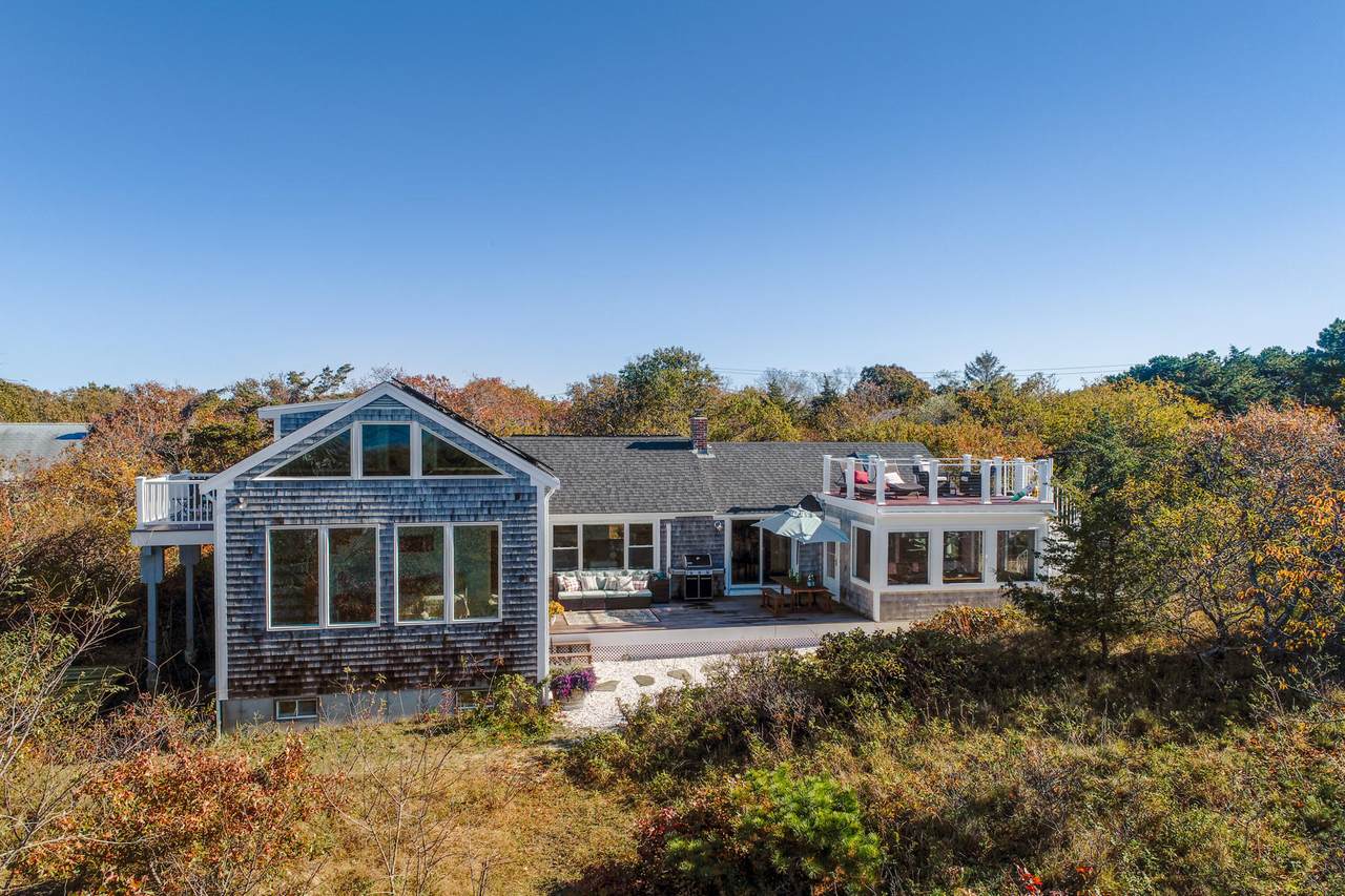 360 Plateau Avenue - Photo 1