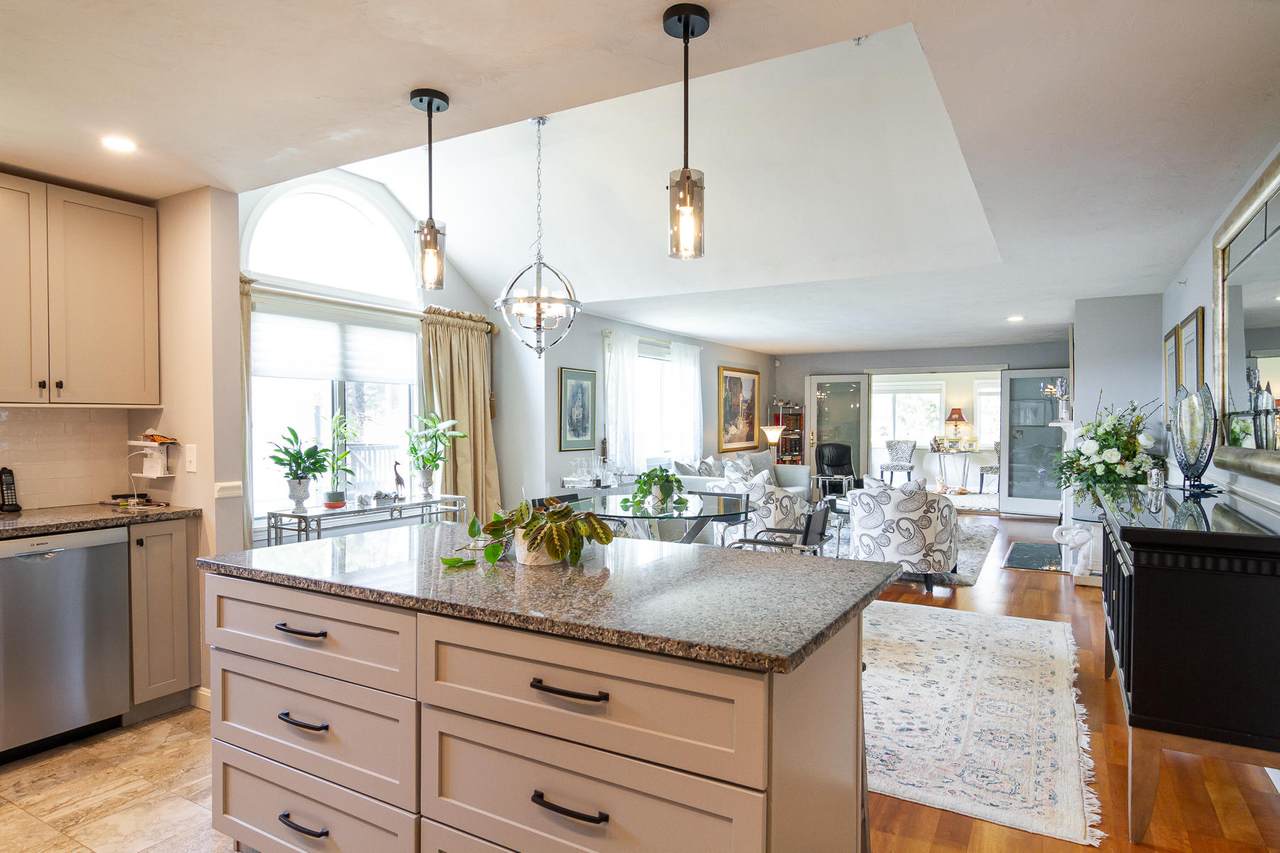 66 Pine Hill Boulevard - Photo 1