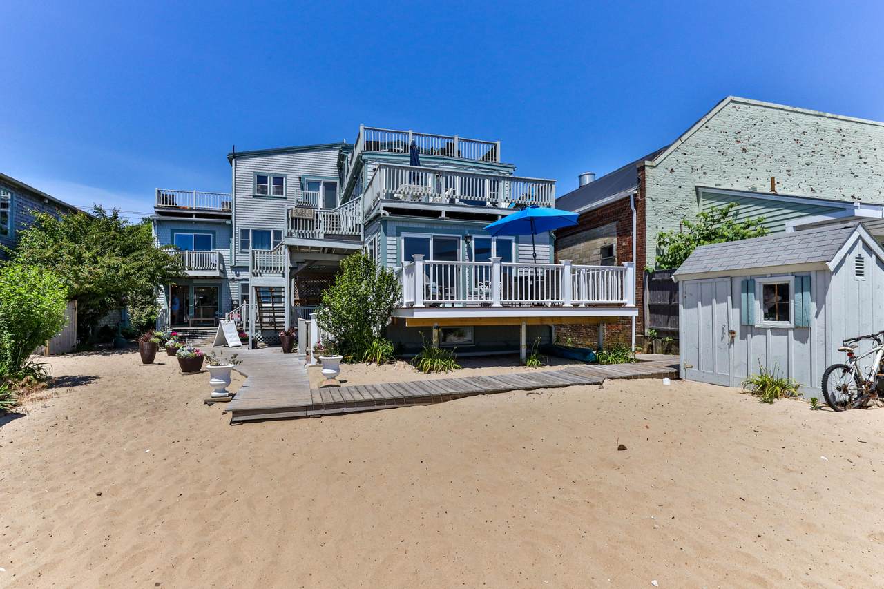199 Commercial Street - Photo 1