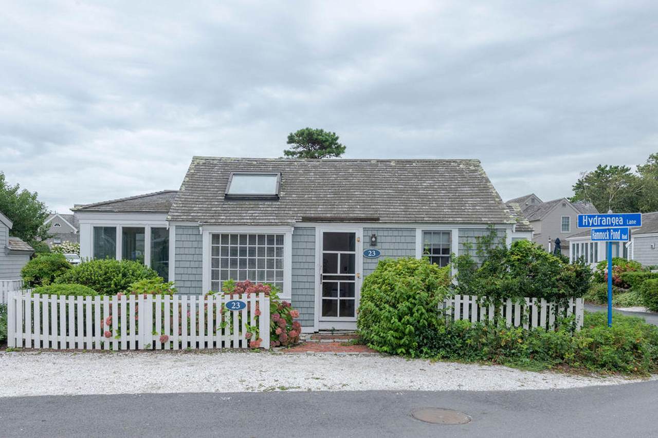 23 Hydrangea Lane - Photo 1