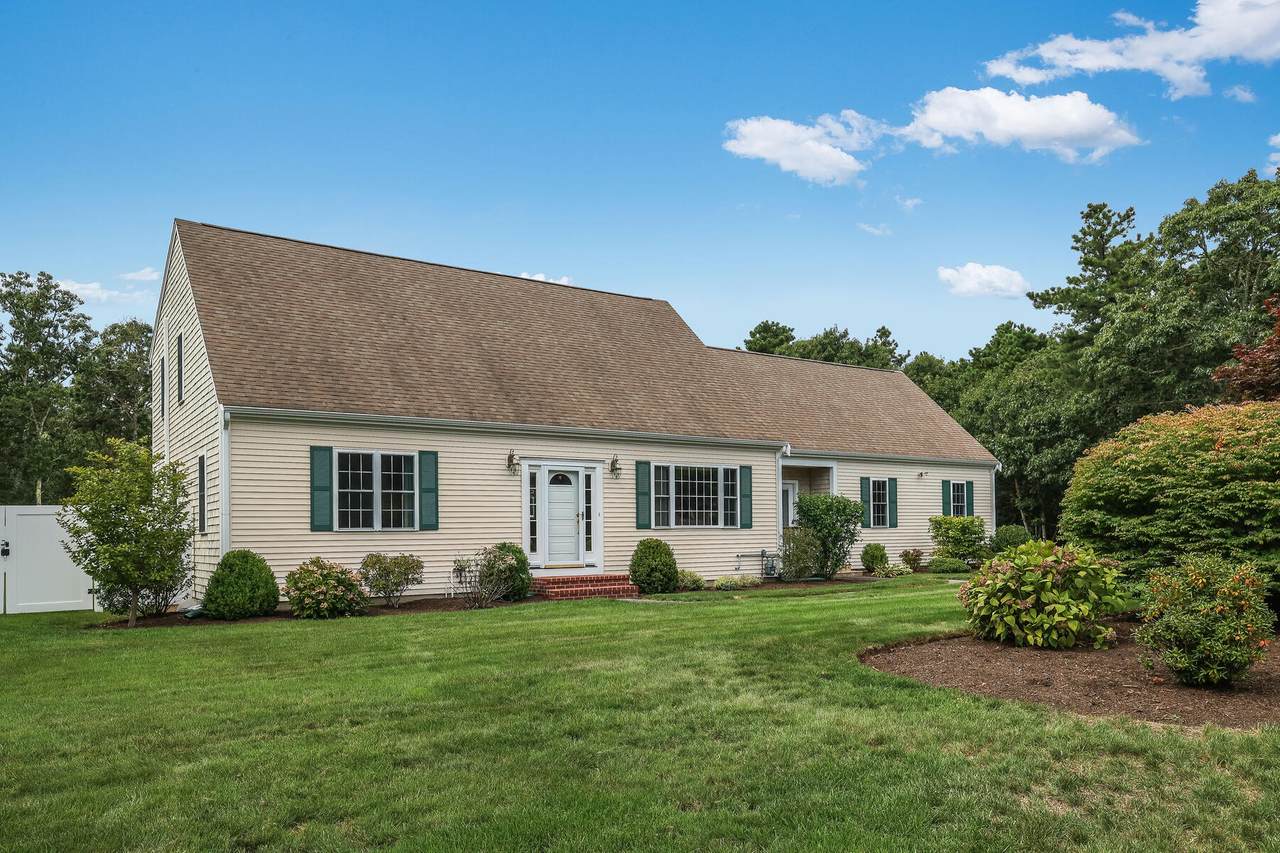8 Olde Homestead Way - Photo 1
