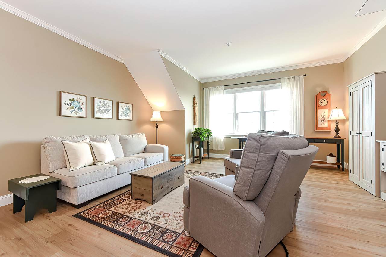 100 Alden Street - Photo 1