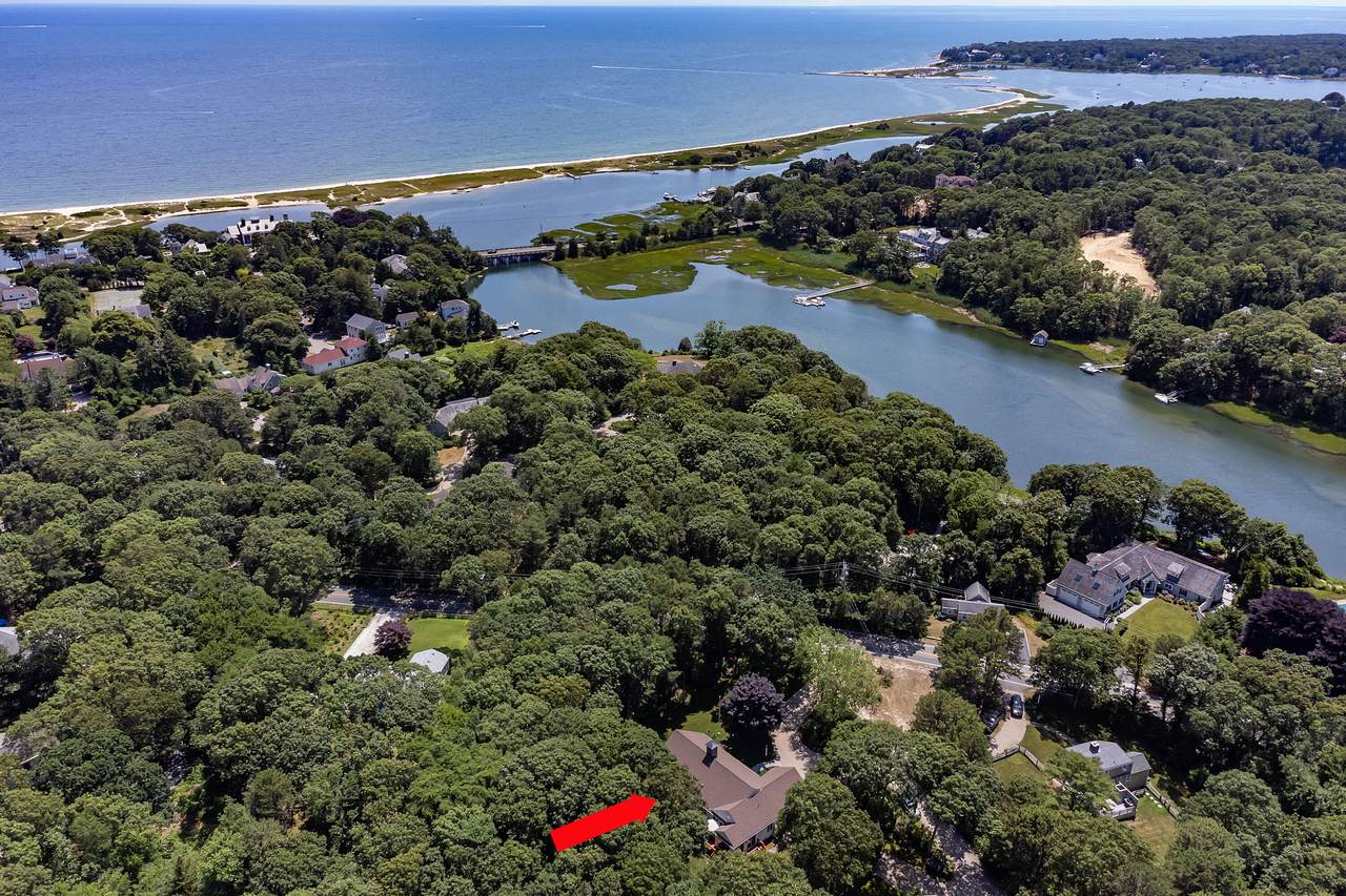 140 Bay Lane - Photo 1