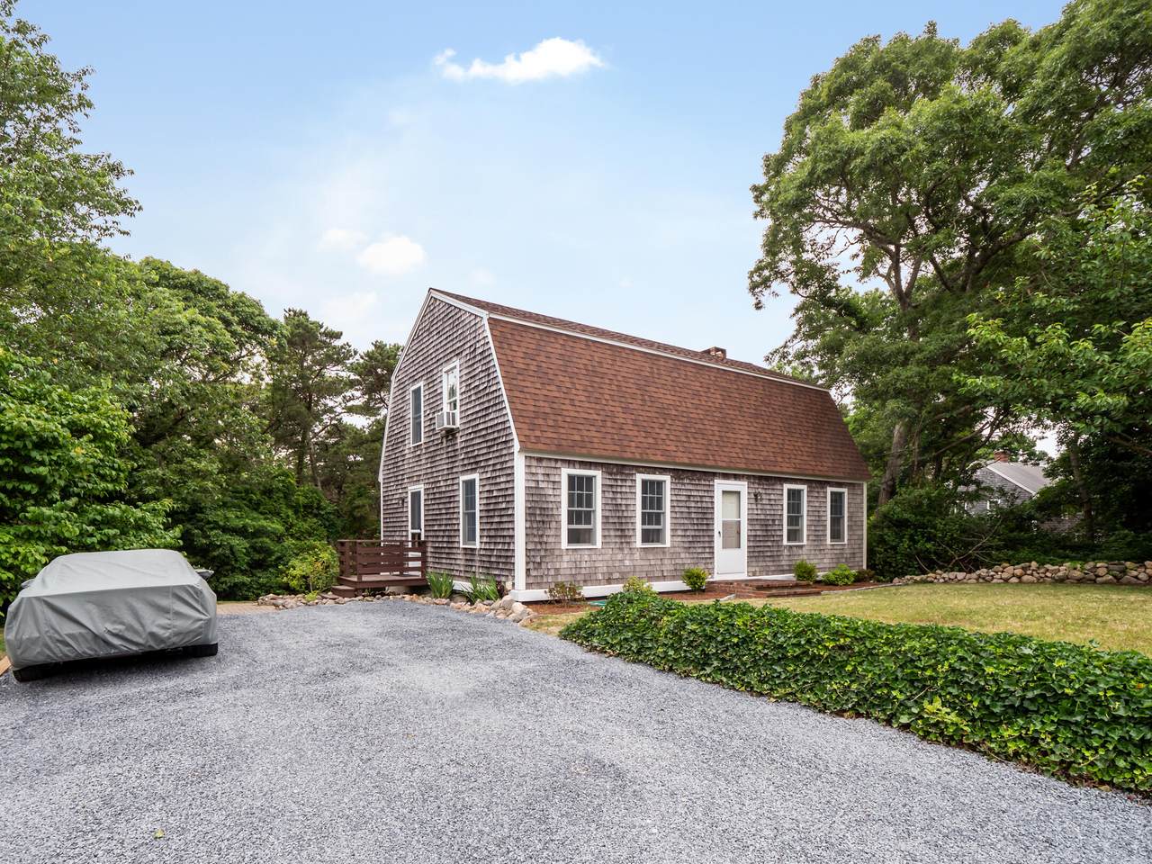 73 Longfellow Drive - Photo 1