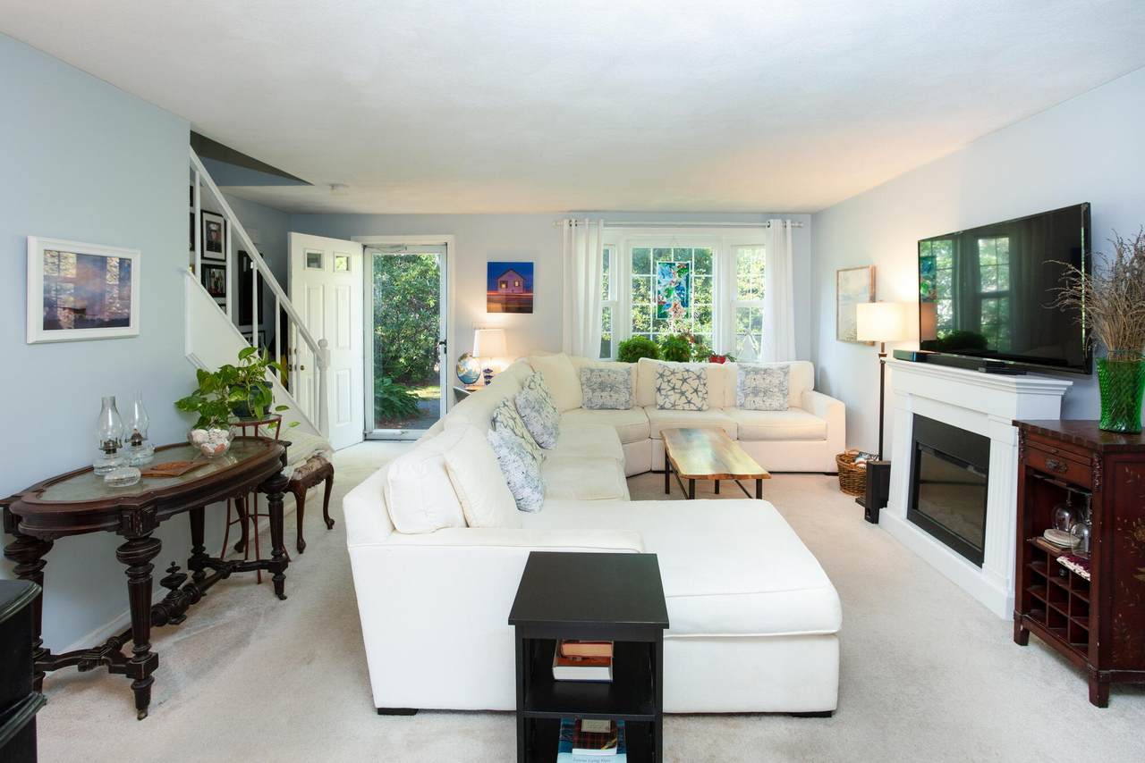 17 Captain Cook Lane - Photo 1
