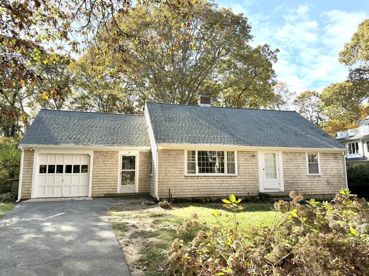 14 Gunning Point Avenue - Photo 1