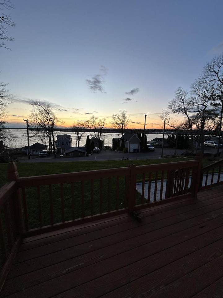 28 Oak Street - Photo 1