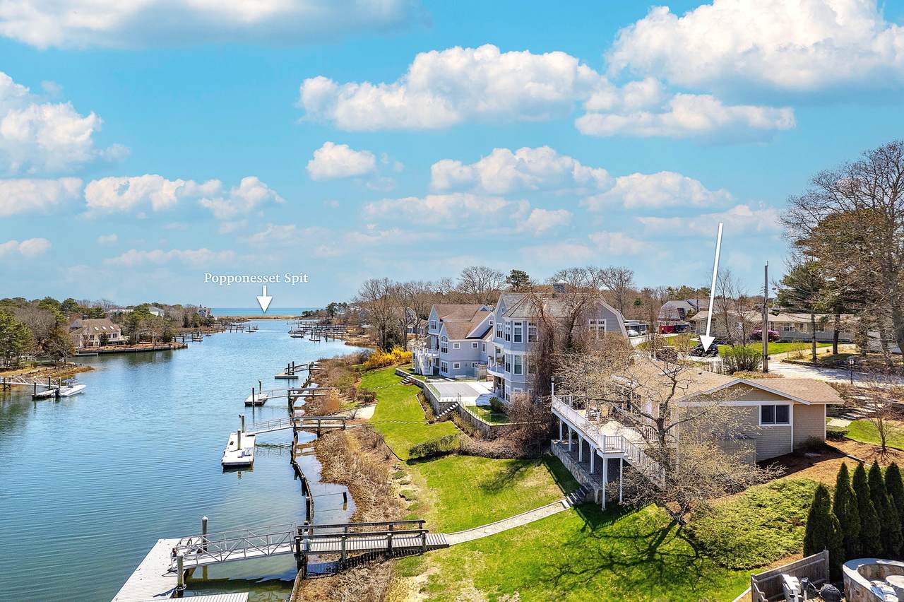 160 Waterway - Photo 1