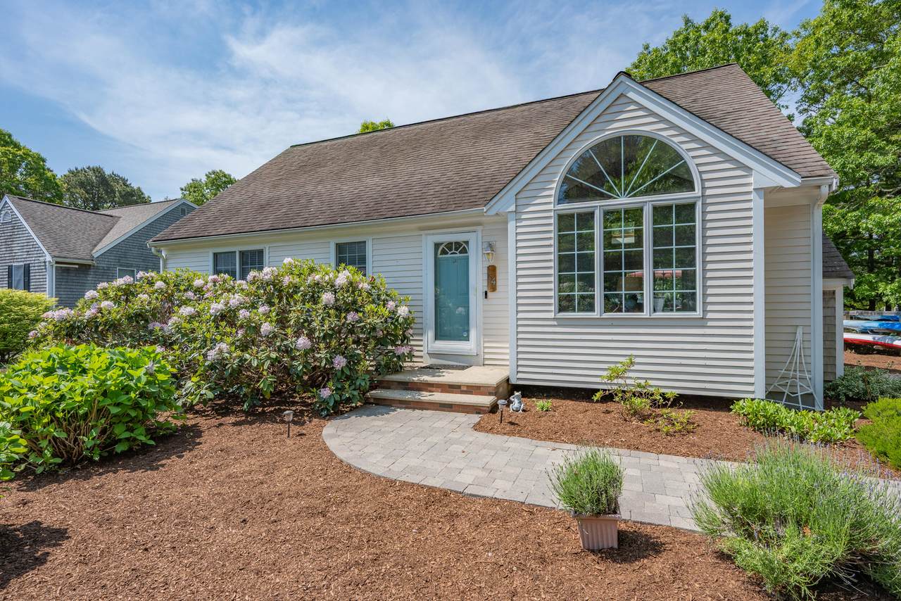 https://bt-photos.global.ssl.fastly.net/capecod/1280_boomver_2_22502805-2.jpg