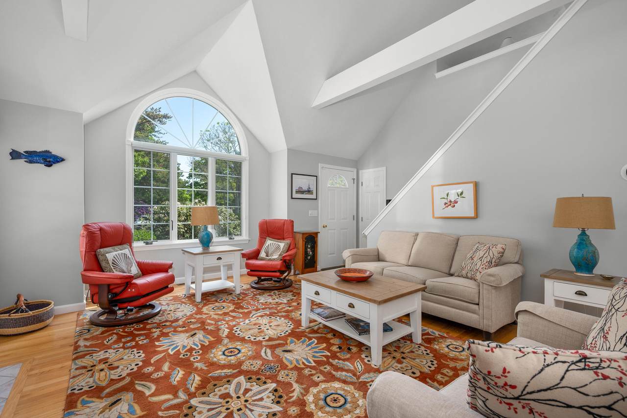https://bt-photos.global.ssl.fastly.net/capecod/1280_boomver_2_22502805-2.jpg