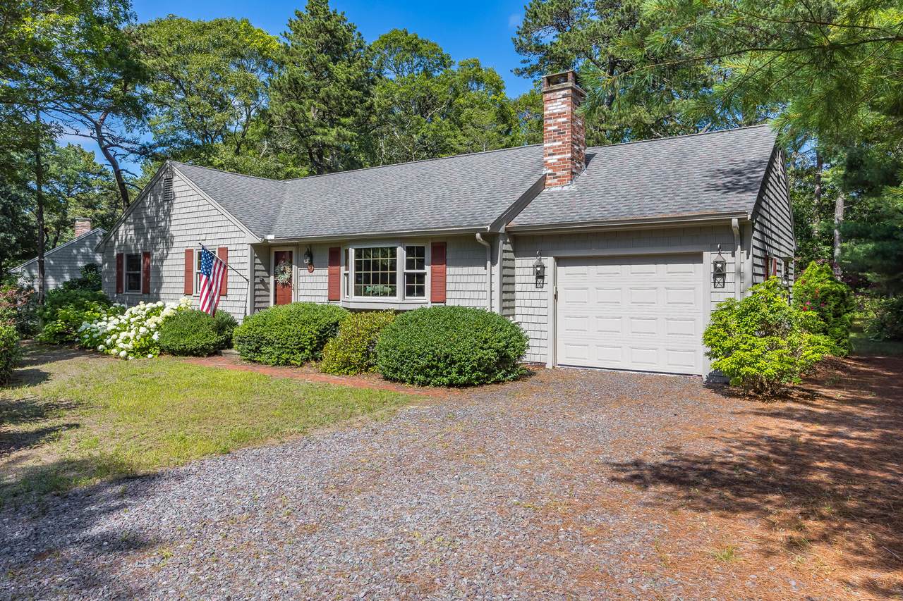10 Eagle Drive - Photo 1