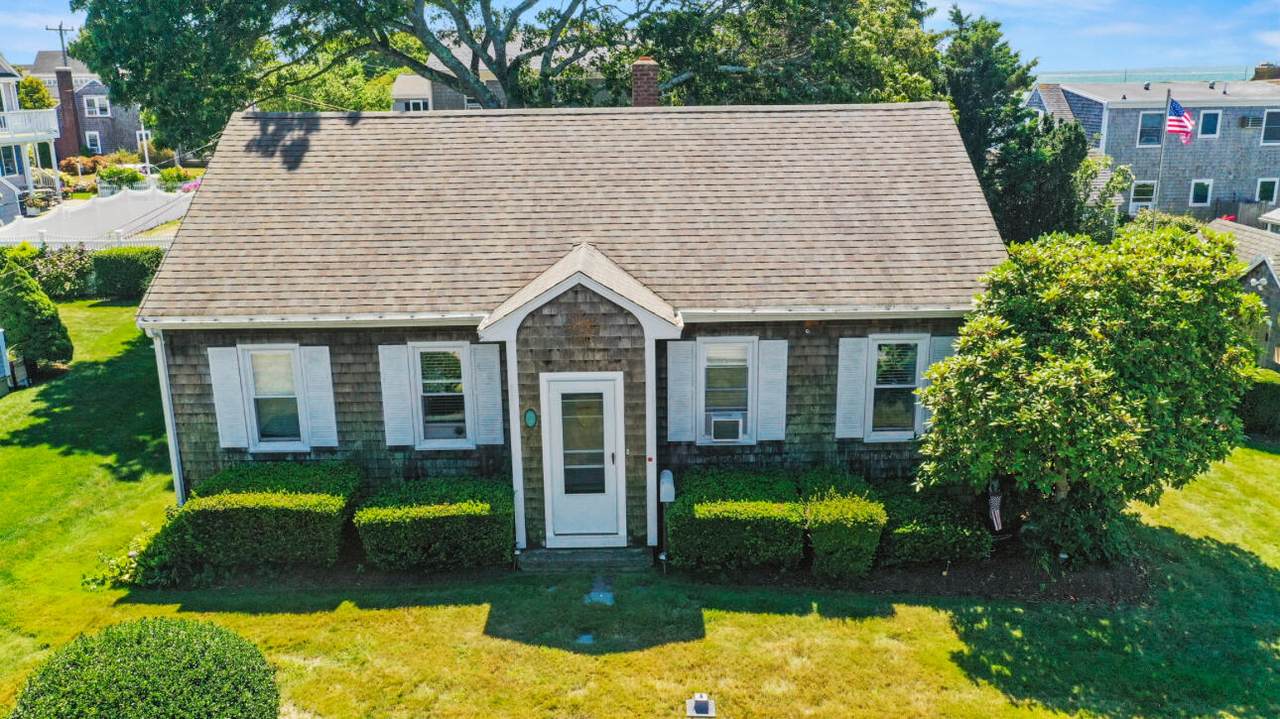 5 Massasoit Street - Photo 1