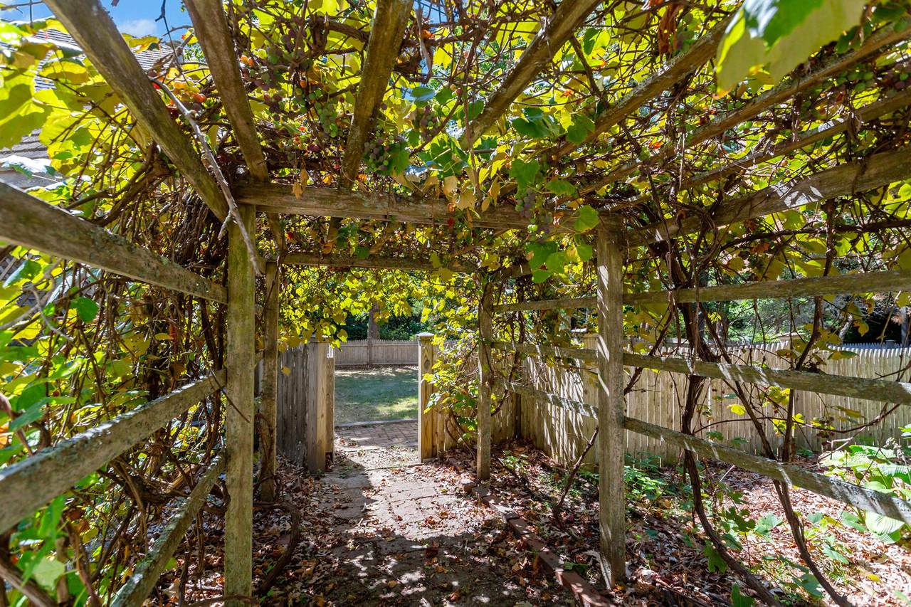 426 Old Post Road - Photo 1
