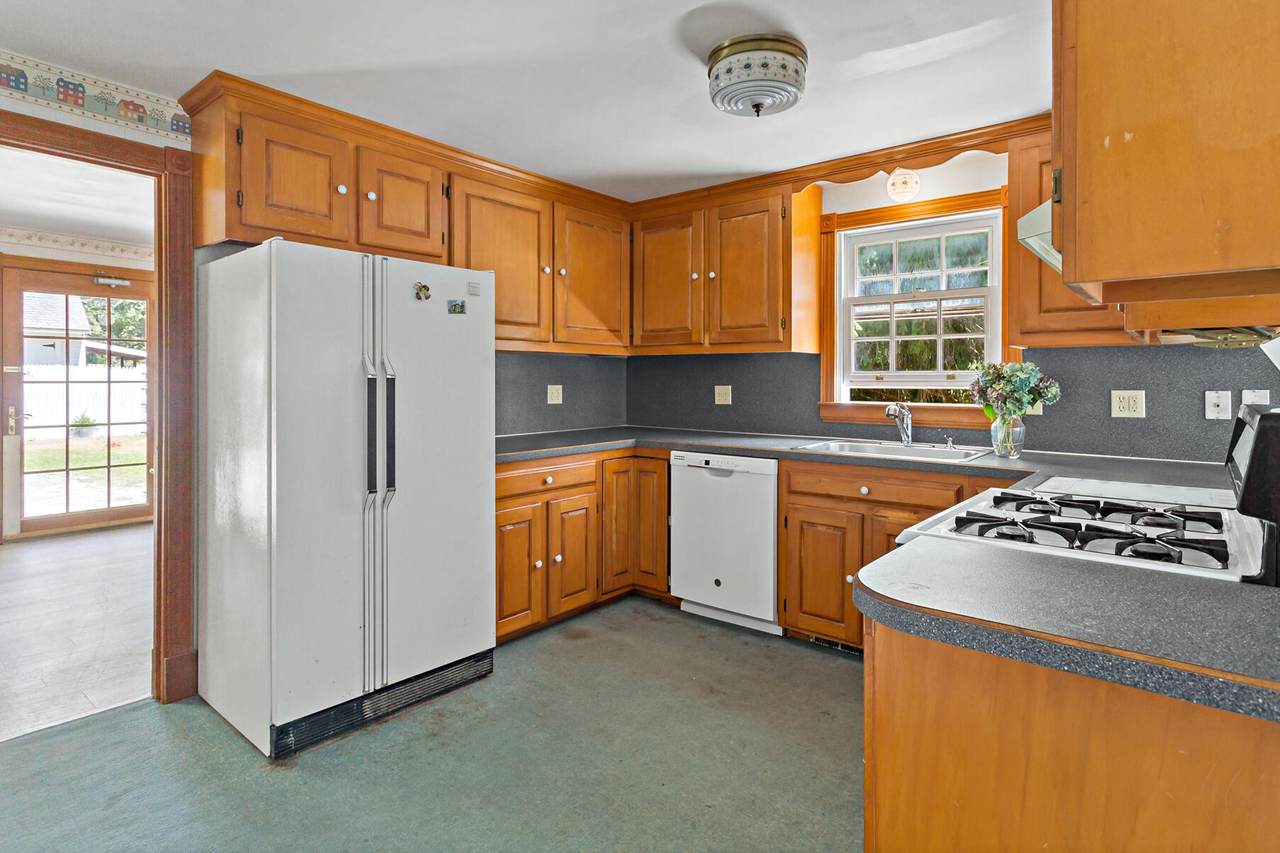 https://bt-photos.global.ssl.fastly.net/capecod/1280_boomver_1_22504302-2.jpg