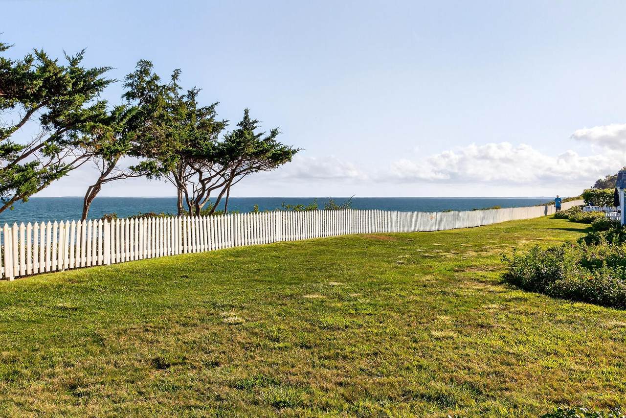 https://bt-photos.global.ssl.fastly.net/capecod/1280_boomver_2_22504431-2.jpg
