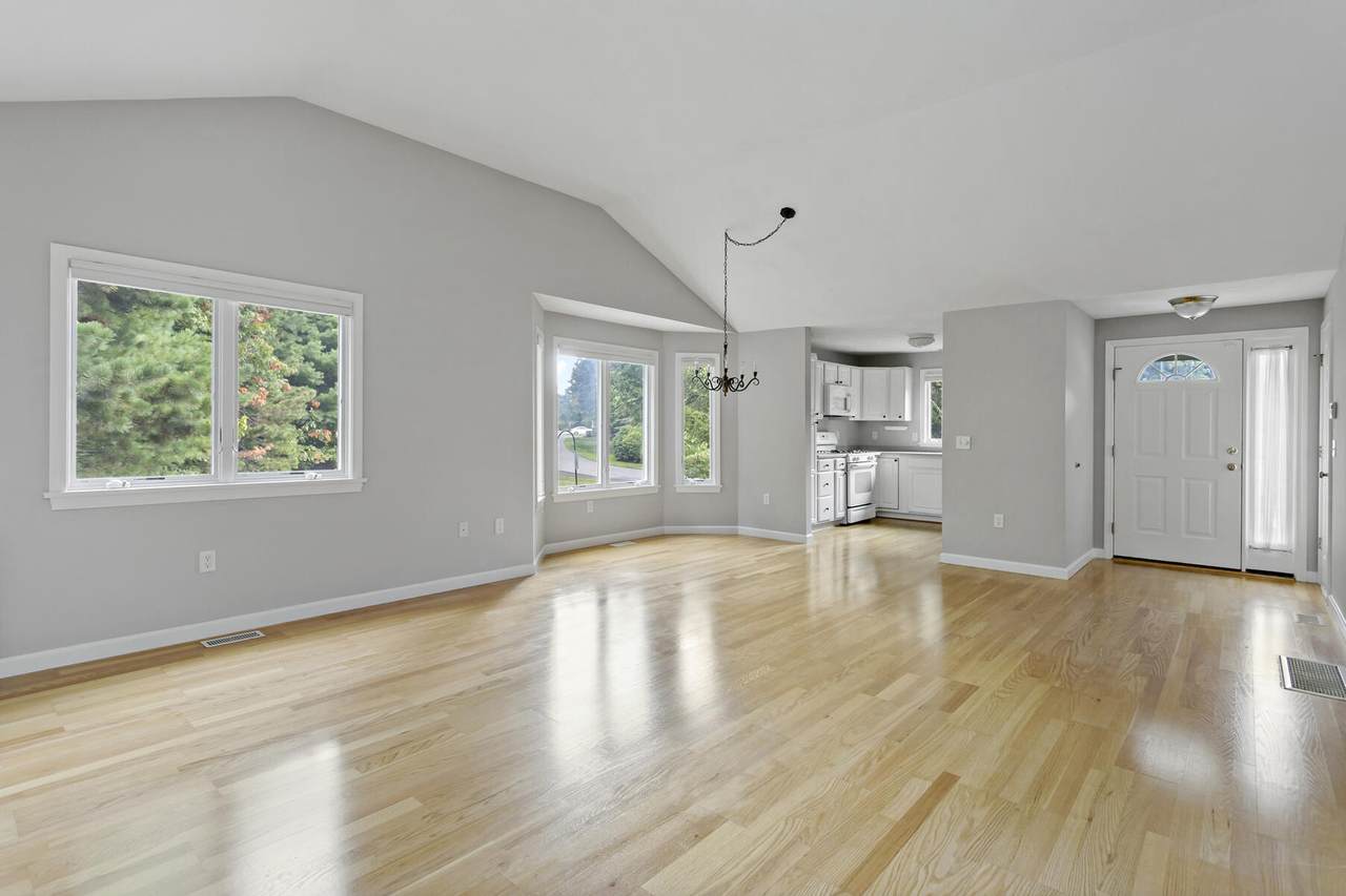 115 Pine Hill Boulevard - Photo 1