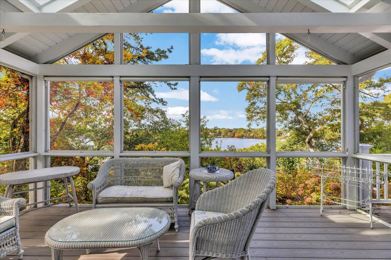 4 Maureens Way - Photo 1