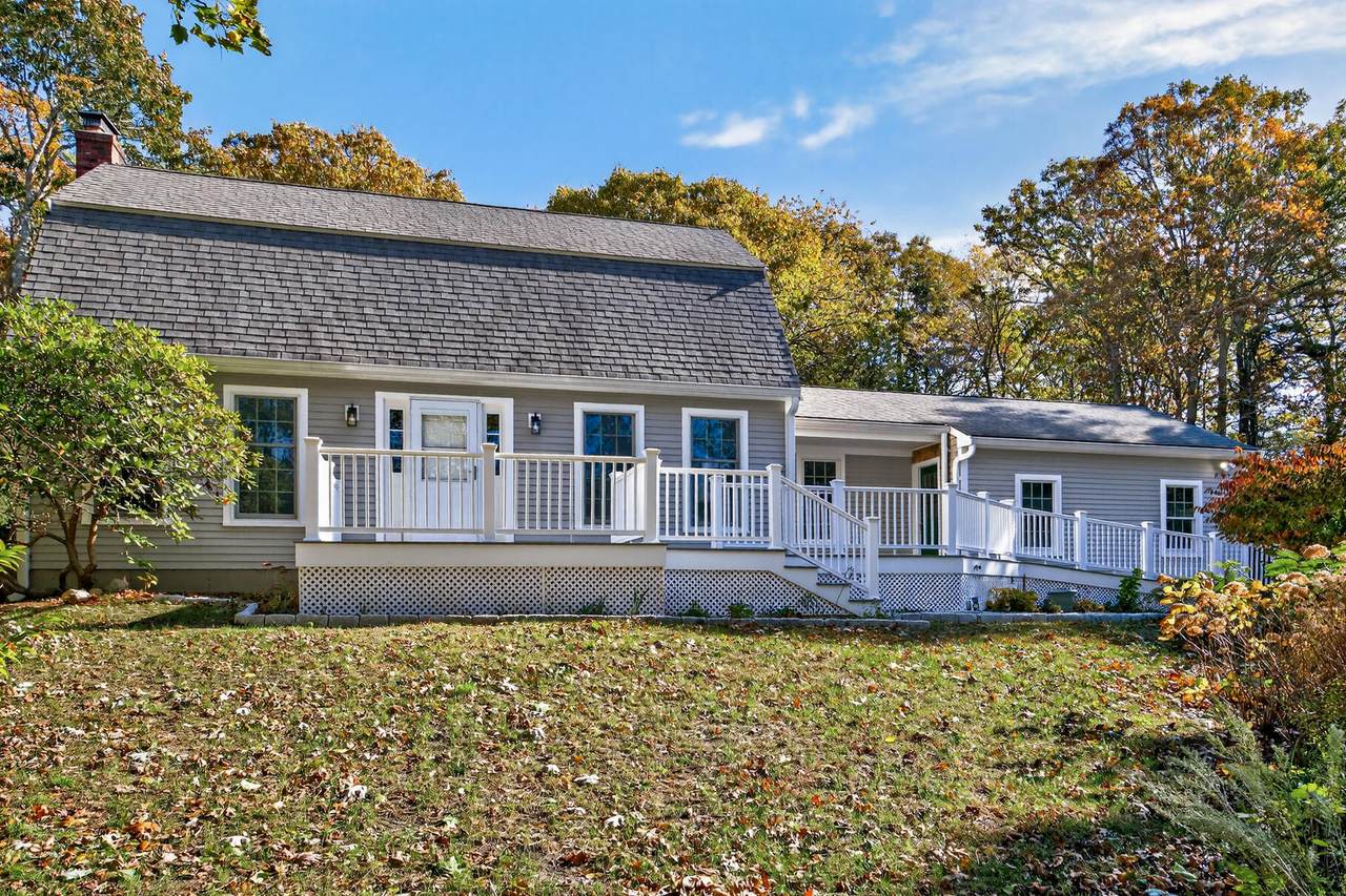 7 Pilgrim Path - Photo 1