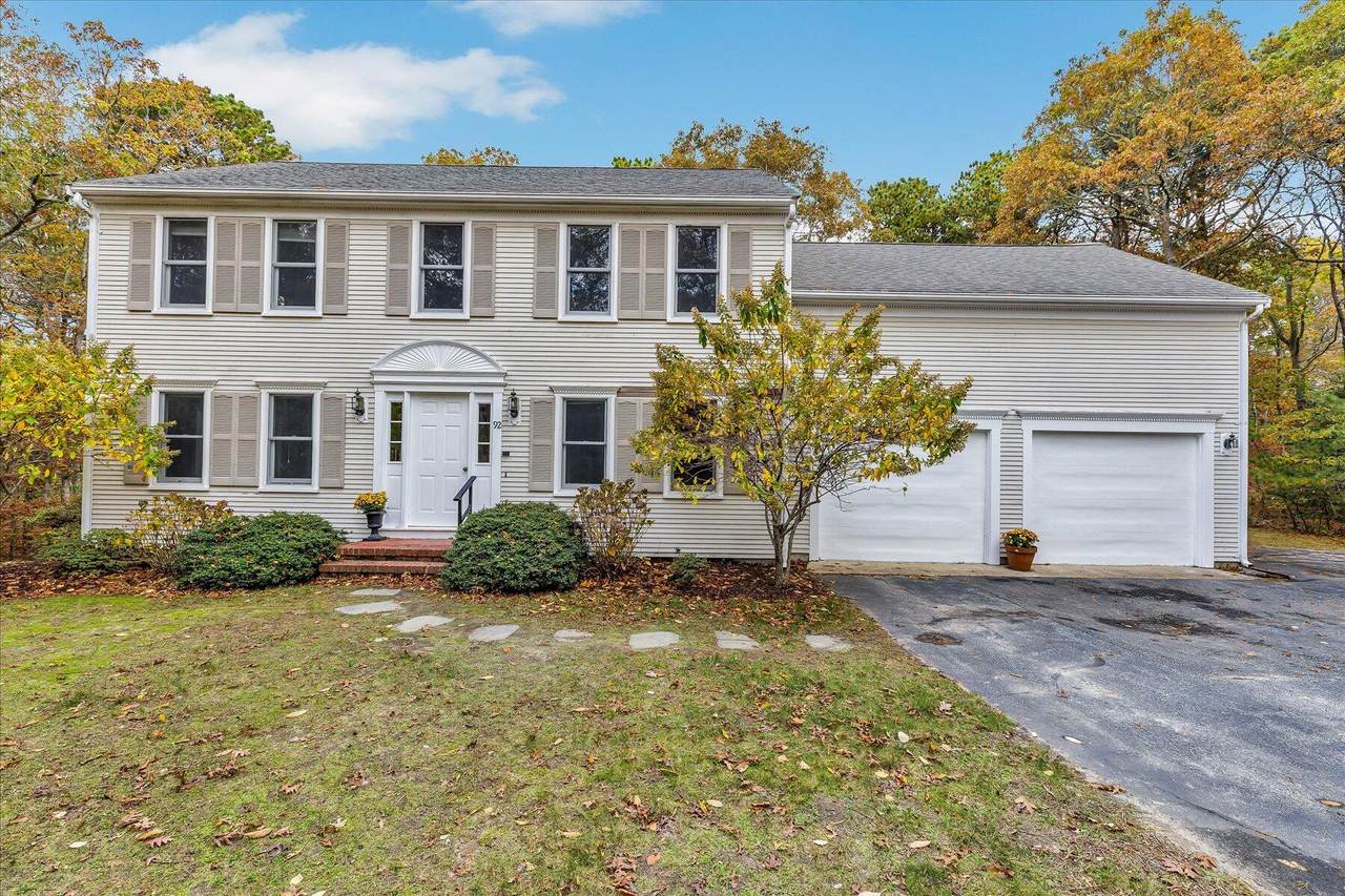 92 Brentwood Lane - Photo 1