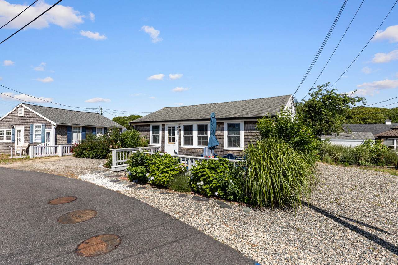 https://bt-photos.global.ssl.fastly.net/capecod/1280_boomver_2_22600305-2.jpg