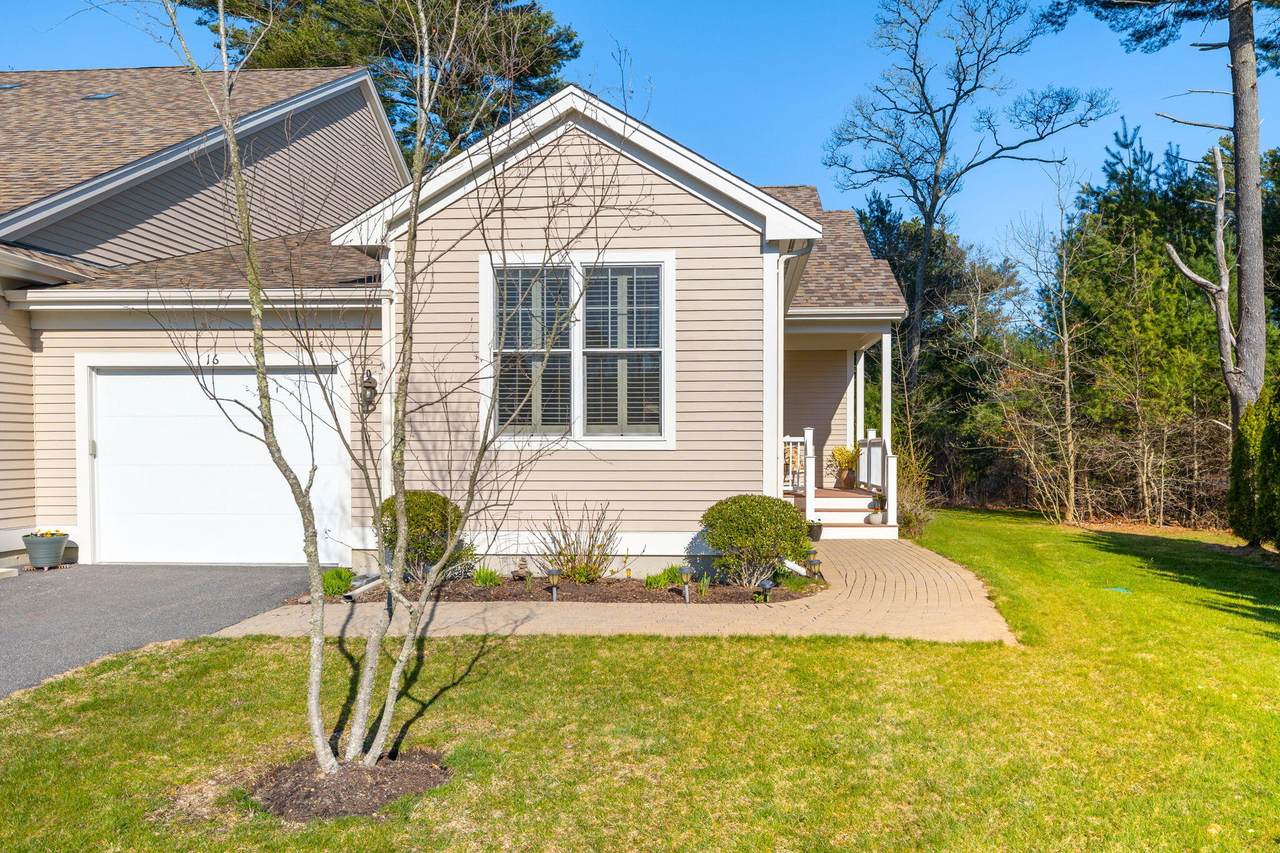 16 Grey Hawk Drive - Photo 1