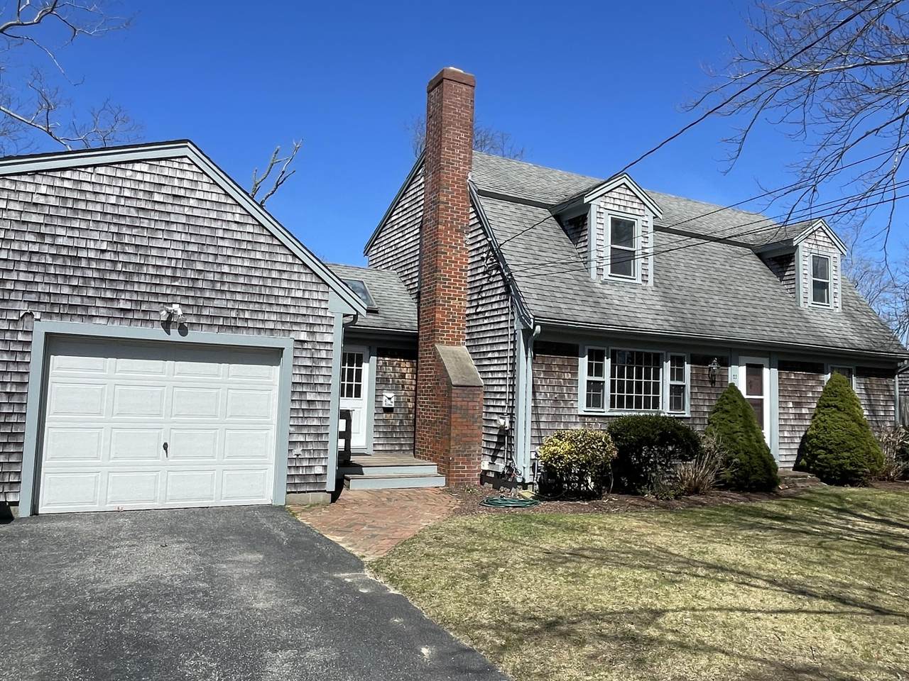 22 Winsome Road - Photo 1