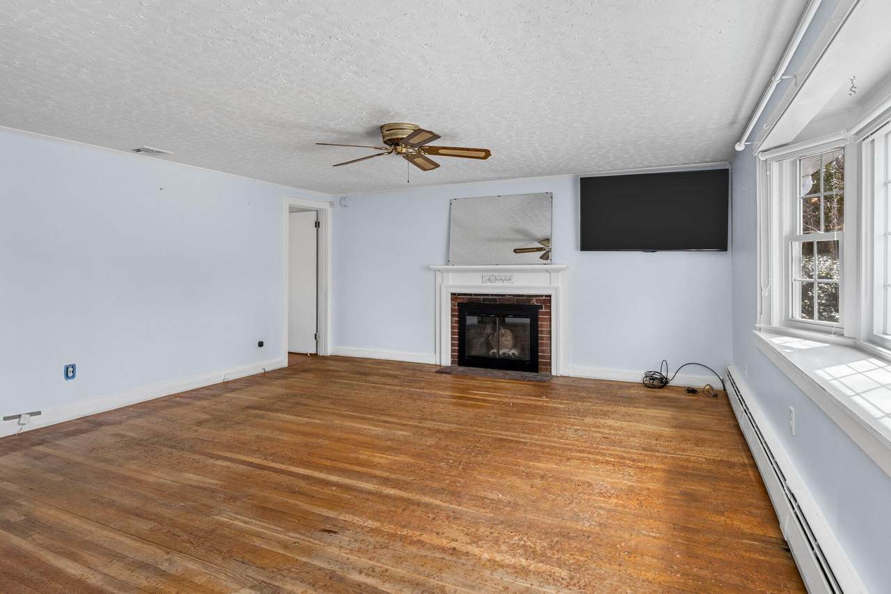 https://bt-photos.global.ssl.fastly.net/capecod/1280_boomver_1_22600735-2.jpg