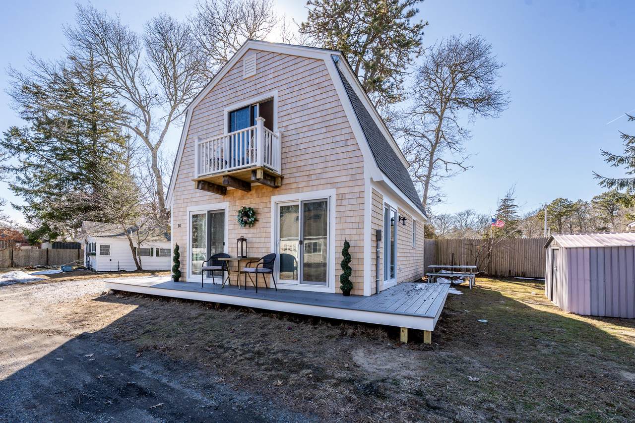 9 Bells Neck Road - Photo 1